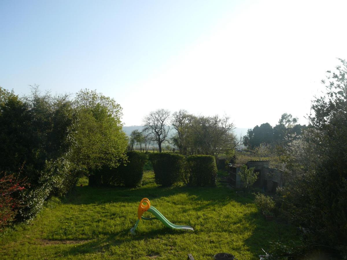 Les Miquelots Bed & Breakfast Pont-d'Ouilly Bagian luar foto